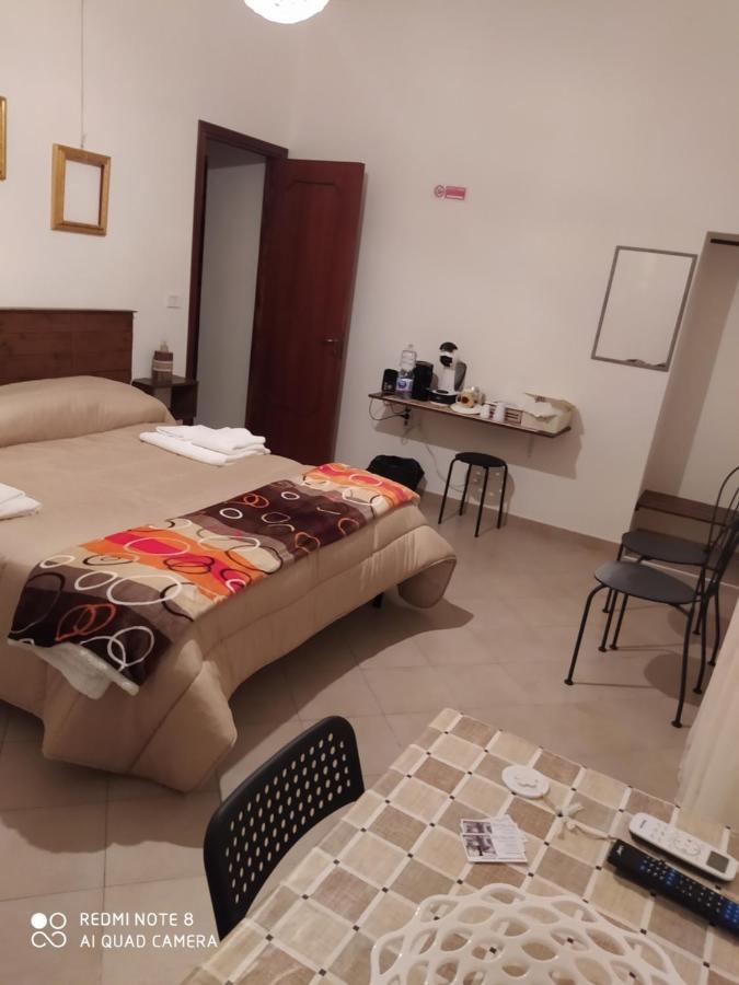 Bed & Breakfast Acquaviva Di Vullo Vincenzo Acquaviva Platani Экстерьер фото